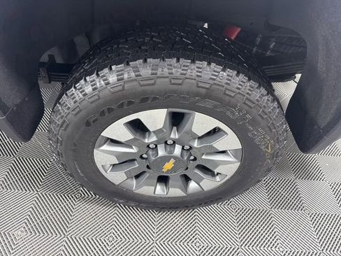 New 2026 Chevrolet Silverado 2500 LT w/ All Star Edition AWD/4WD image 10