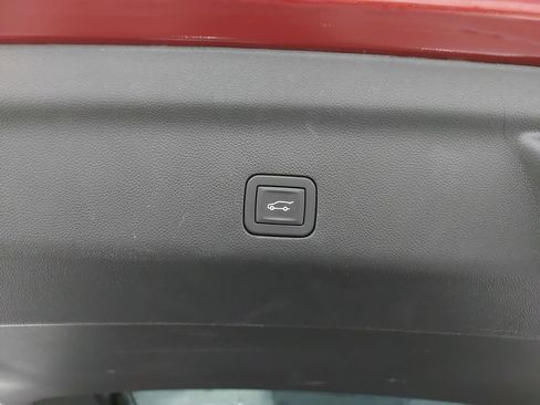 Used 2024 GMC Yukon Denali Ultimate AWD/4WD image 15