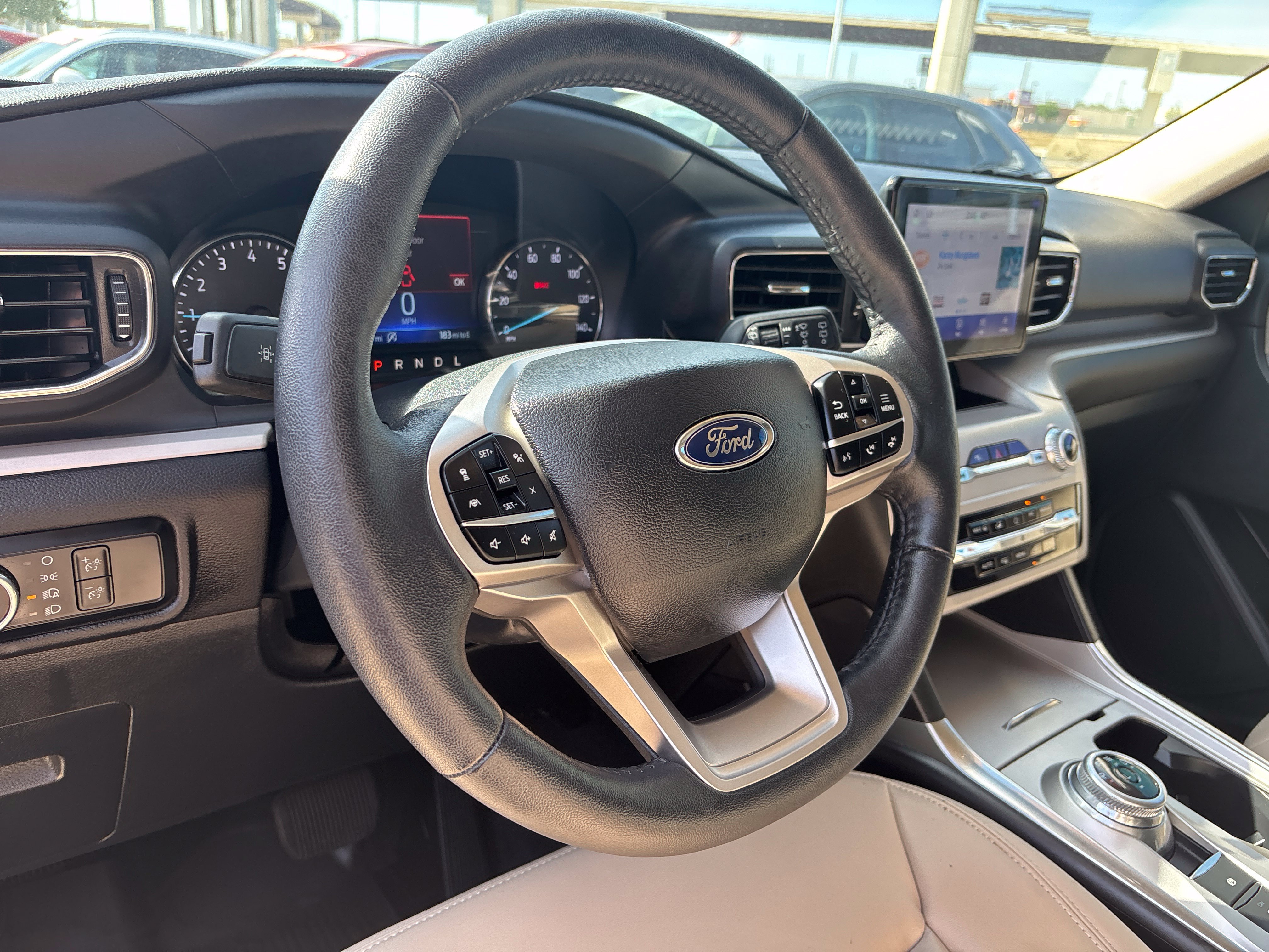 Used 2024 Ford Explorer XLT w/ Equipment Group 202A RWD image 24