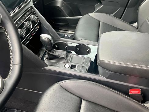 Used 2023 Volkswagen Atlas SE FWD image 17