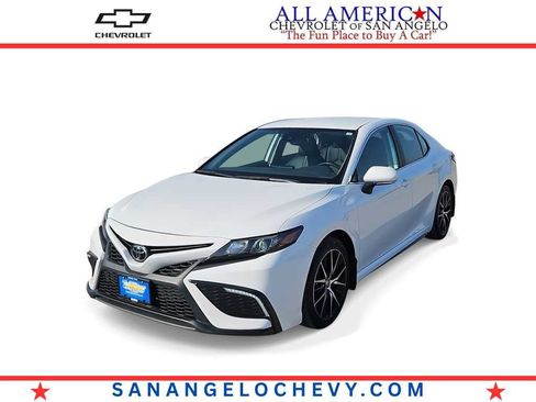 Used 2023 Toyota Camry SE w/ Convenience Package FWD image 1