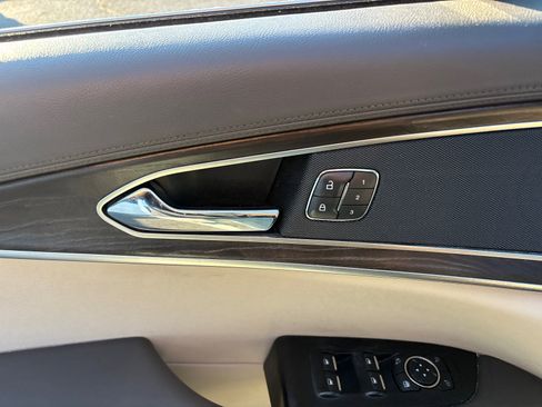 Used 2018 Lincoln MKX Reserve w/ Lincoln MKX Climate Package AWD/4WD image 12
