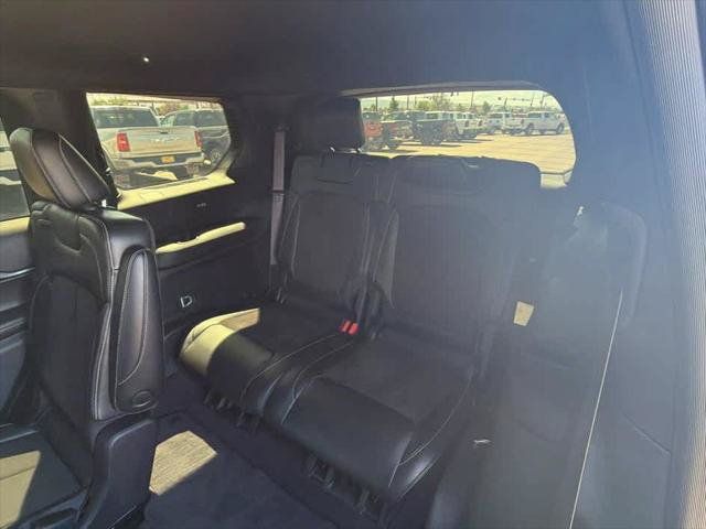 Used 2021 Jeep Grand Cherokee L Laredo AWD/4WD image 23