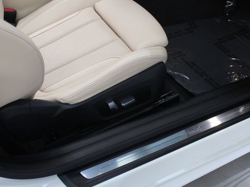 Used 2023 BMW 430i Convertible w/ Premium Package RWD image 53
