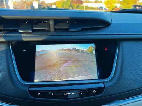 Used 2018 Cadillac XT5 Luxury w/ Driver Awareness Package image 29