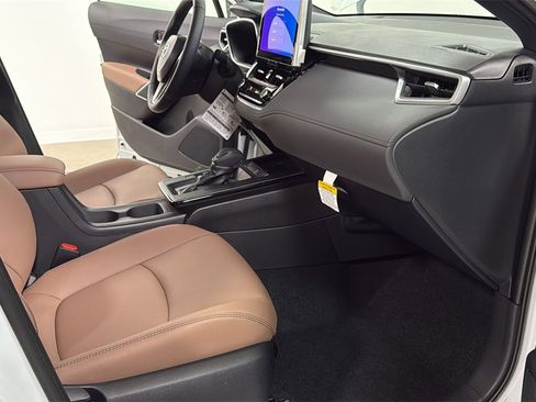 New 2026 Toyota Corolla Cross XLE image 18