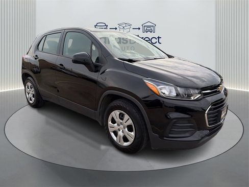 Used 2017 Chevrolet Trax LS image 1