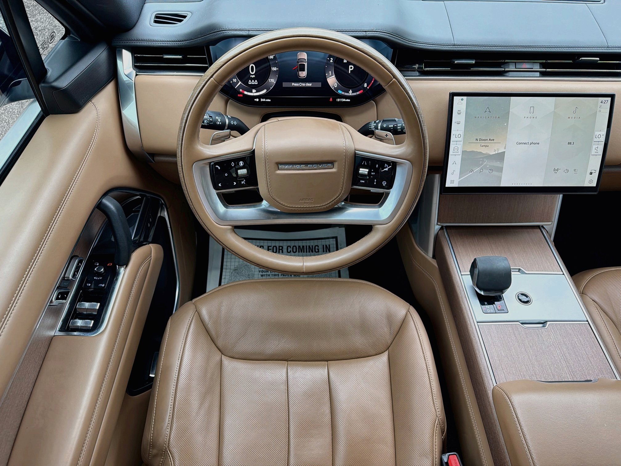 Used 2024 Land Rover Range Rover SE AWD/4WD image 18