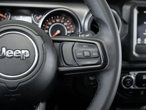 Used 2023 Jeep Wrangler Sport S image 23