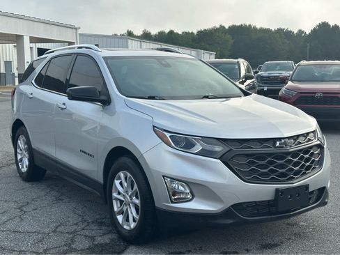 Used 2020 Chevrolet Equinox LT FWD image 3