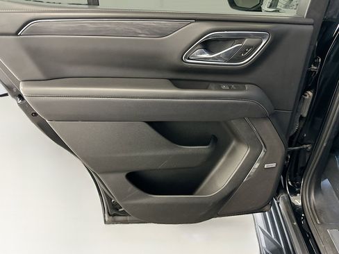 Used 2024 GMC Yukon SLT image 27