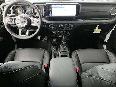New 2026 Jeep Wrangler Unlimited Sahara AWD/4WD image 20
