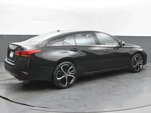 Certified 2023 Nissan Altima 2.5 SR FWD image 7