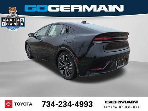 Used 2025 Toyota Prius XLE image 10