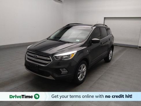 Used 2018 Ford Escape SE image 1