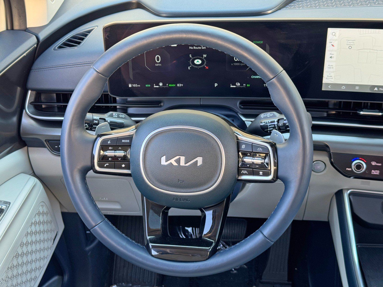 Used 2025 Kia Carnival SX Prestige FWD image 21