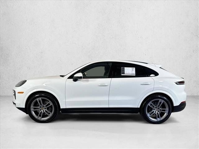 Certified 2025 Porsche Cayenne Coupe AWD/4WD image 2