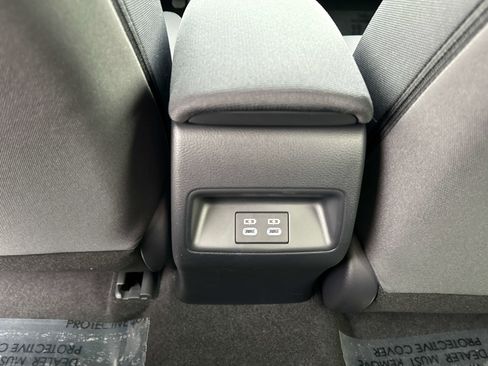 Used 2026 Toyota Corolla LE FWD image 14