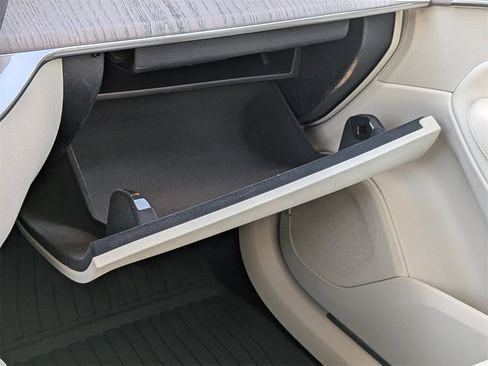 New 2026 Volvo XC90 T8 Ultra w/ Protection Package Premier image 28