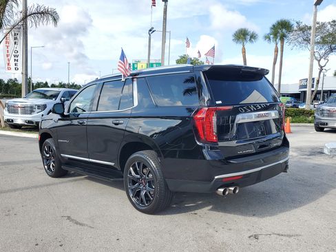 Used 2023 GMC Yukon Denali w/ Advanced Technology Package image 7