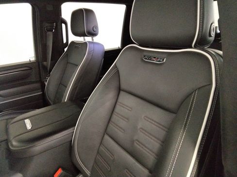 Used 2024 GMC Sierra 2500 AT4X image 39