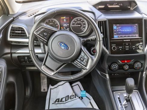 Used 2024 Subaru Forester Premium image 18