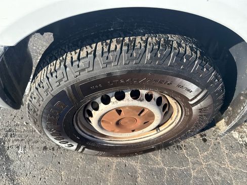 Used 2012 Mercedes-Benz Sprinter 2500 w/ Additional Battery Pkg image 11