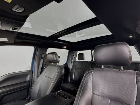 Used 2018 Ford F150 Lariat w/ Equipment Group 502A Luxury AWD/4WD image 14