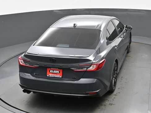 Used 2025 Toyota Camry SE w/ Convenience Package FWD image 40