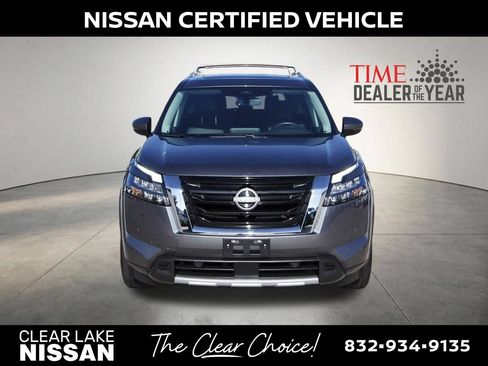 Certified 2025 Nissan Pathfinder SL w/ SL Premium Package FWD image 2