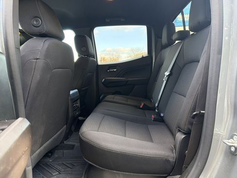 Used 2024 Chevrolet Colorado LT w/ LT Convenience Package II image 30