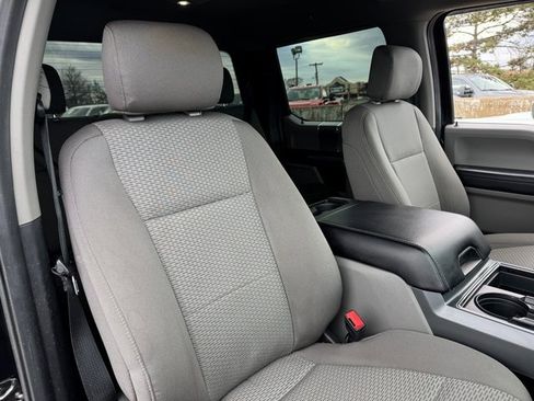 Used 2020 Ford F350 XLT w/ XLT Premium Package image 19