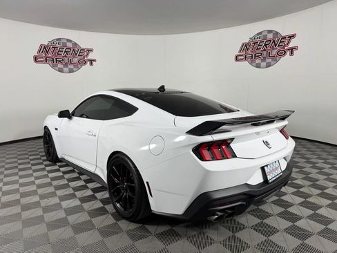 Used 2024 Ford Mustang GT RWD image 5
