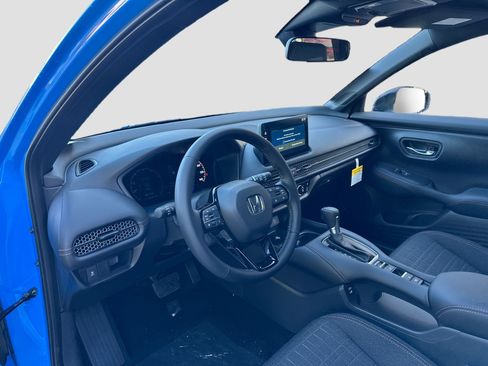 Certified 2026 Honda HR-V Sport image 7