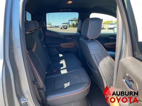 Used 2025 GMC Canyon AT4 AWD/4WD image 17