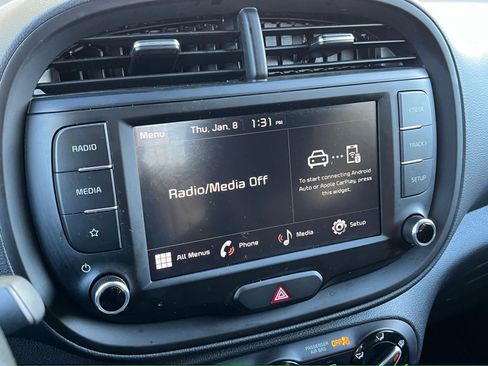 Used 2025 Kia Soul LX w/ LX Technology Package image 20