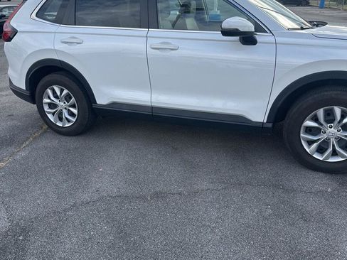 Used 2023 Honda CR-V LX image 6