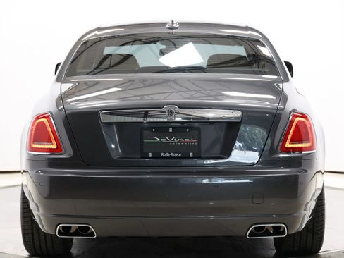 Used 2011 Rolls-Royce Ghost RWD image 74