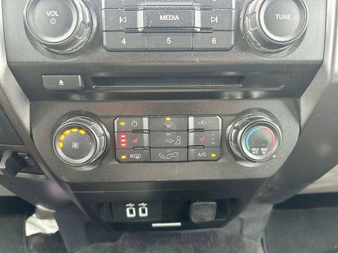 Used 2018 Ford F150 XLT w/ Equipment Group 302A Luxury image 53