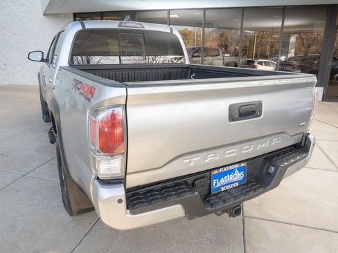 Used 2022 Toyota Tacoma TRD Off-Road image 5