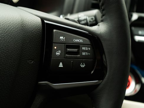 Used 2025 Honda Odyssey Elite image 22