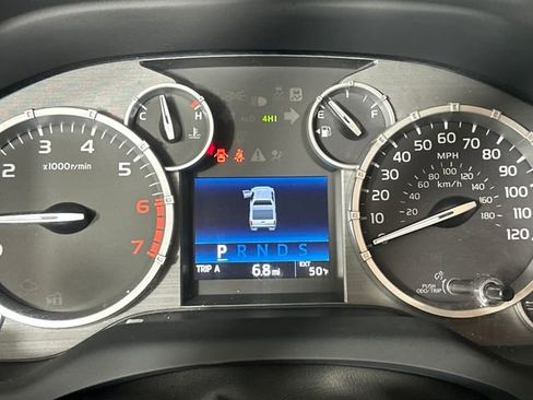 Used 2017 Toyota Tundra SR5 image 18