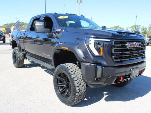 Used 2024 GMC Sierra 2500 AT4 w/ AT4 Premium Plus Package image 16