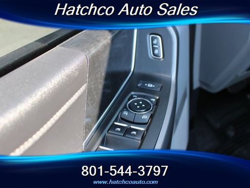 Used 2025 Ford F250 XLT w/ Black Appearance Package AWD/4WD image 24