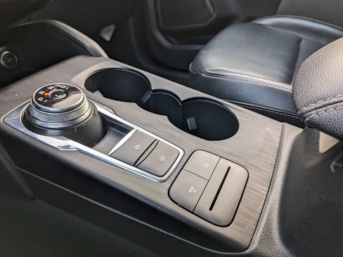 Used 2020 Ford Escape SEL image 17