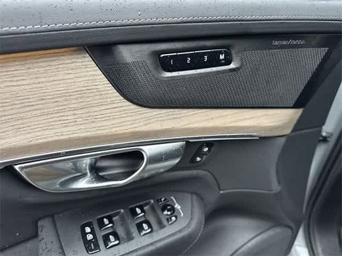 Used 2025 Volvo XC90 B6 Plus w/ Protection Package Premier image 14