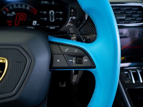 Used 2023 Lamborghini Urus Performante image 38