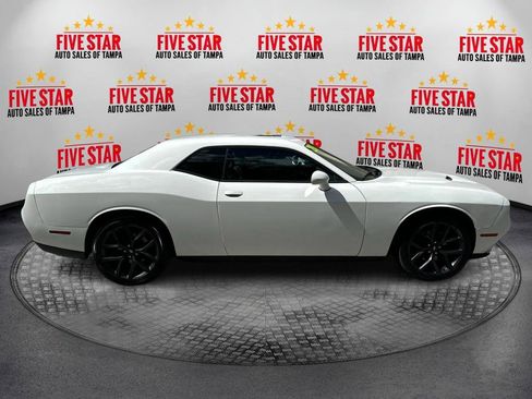 Used 2020 Dodge Challenger SXT w/ Blacktop Package image 8