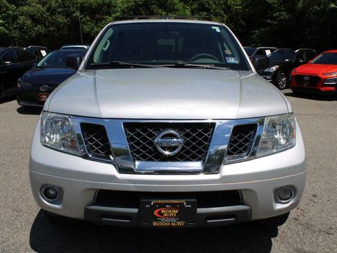 Used 2014 Nissan Frontier SV w/ SV Value Truck Package AWD/4WD image 3
