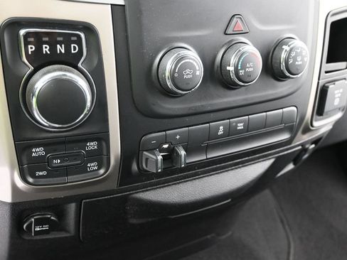 Used 2015 RAM 1500 Big Horn AWD/4WD image 11